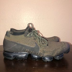 Men’s Nike VaporMax Flyknit Size 13 - Used